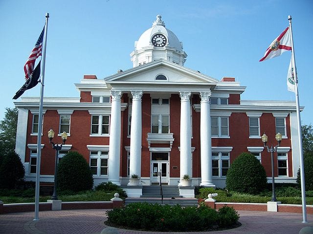 640px-Pasco_Cty_Courthouse_Dade_City.jpg